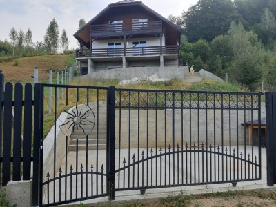 Poza proprietate Vand casa individuala, cu teren de 1200 mp in Comuna Siriu