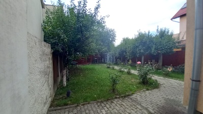 Vand casa individuala, zona Mihai Viteazu